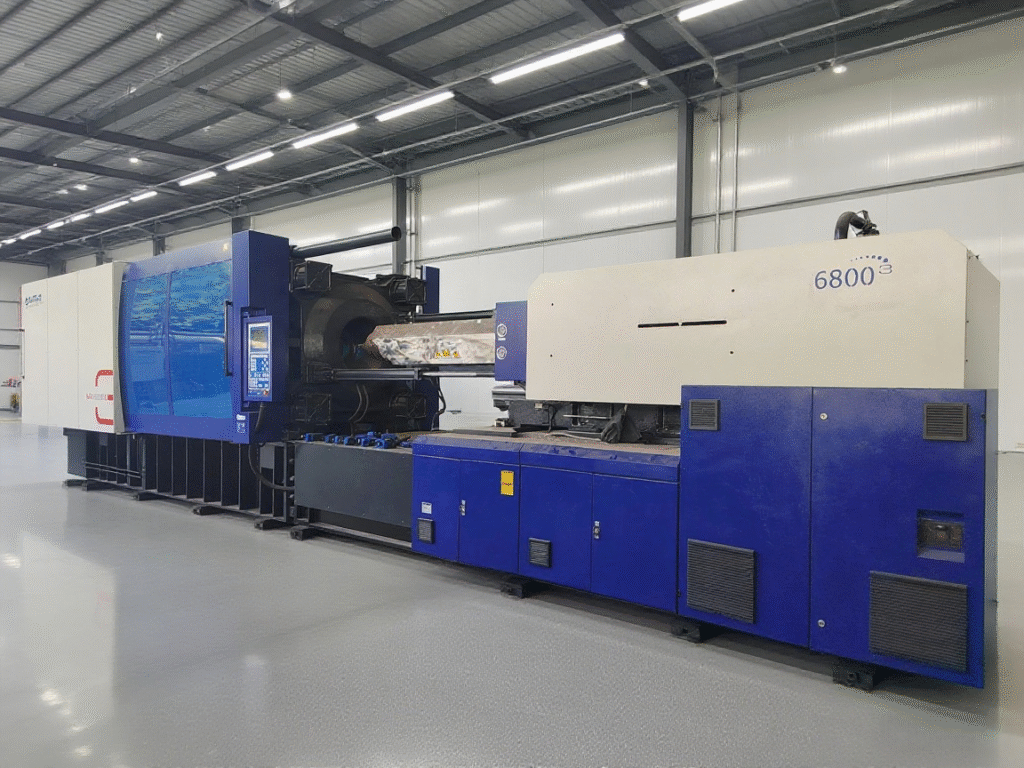Used large tonnage injection molding machine