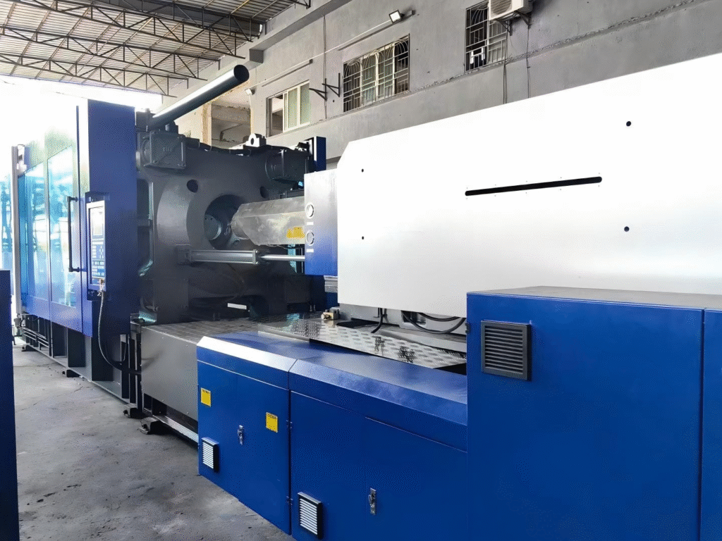 high-tonnage injection molding machine