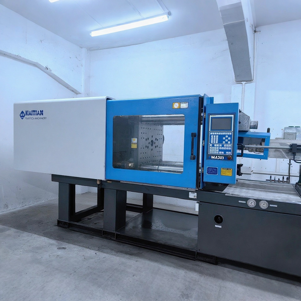 haitian 250 tons plastic molding machinery