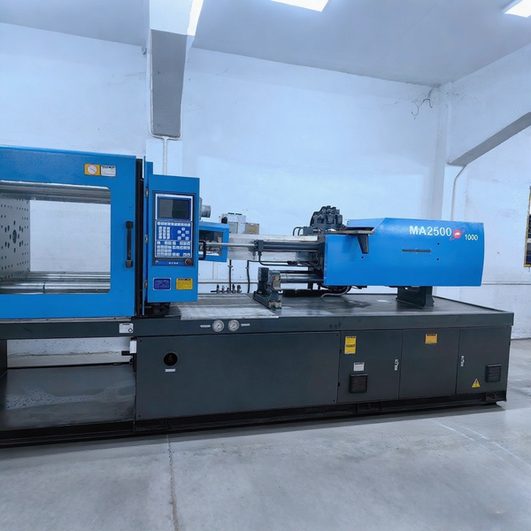 haitian 250 tons plastic molding machinery