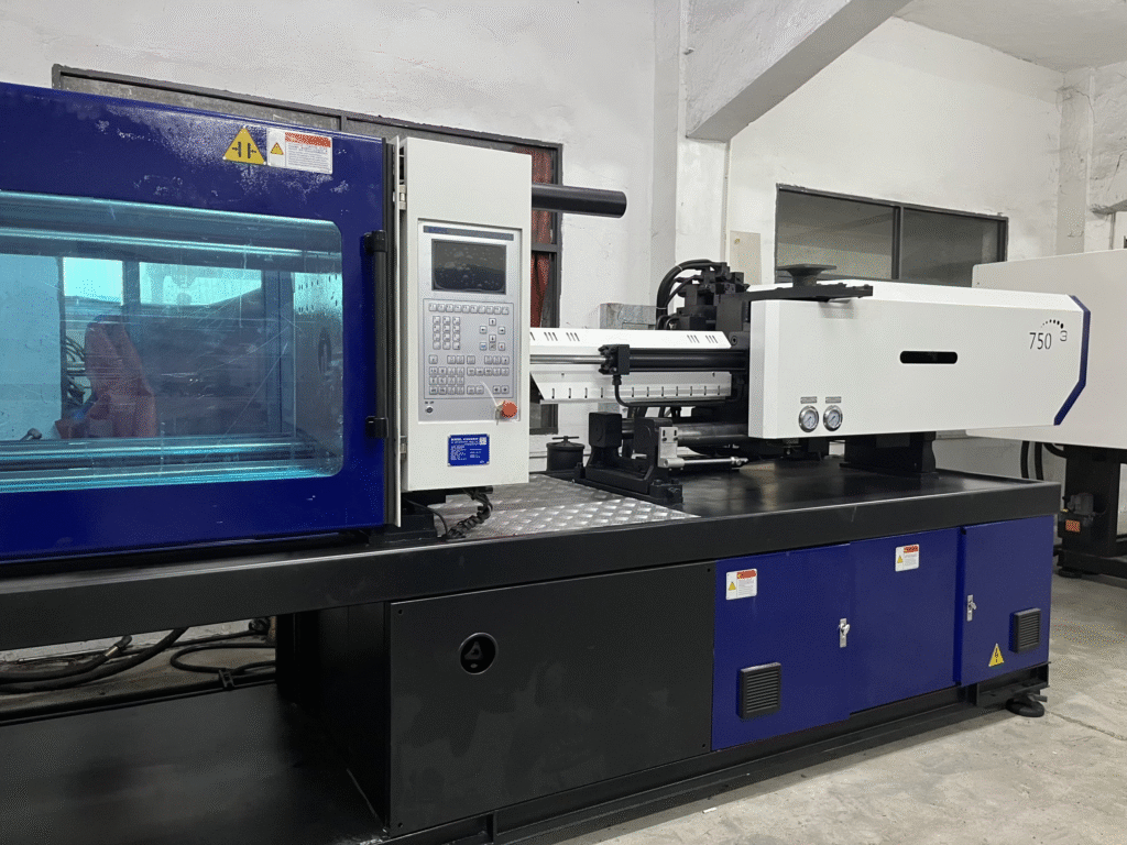 Haitian 200T servo machine