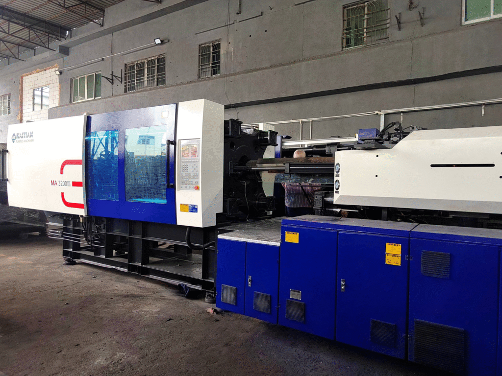 Second-hand PET bottle molding system