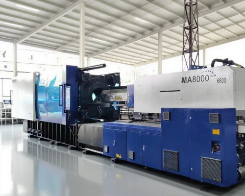 800-ton injection molding machine